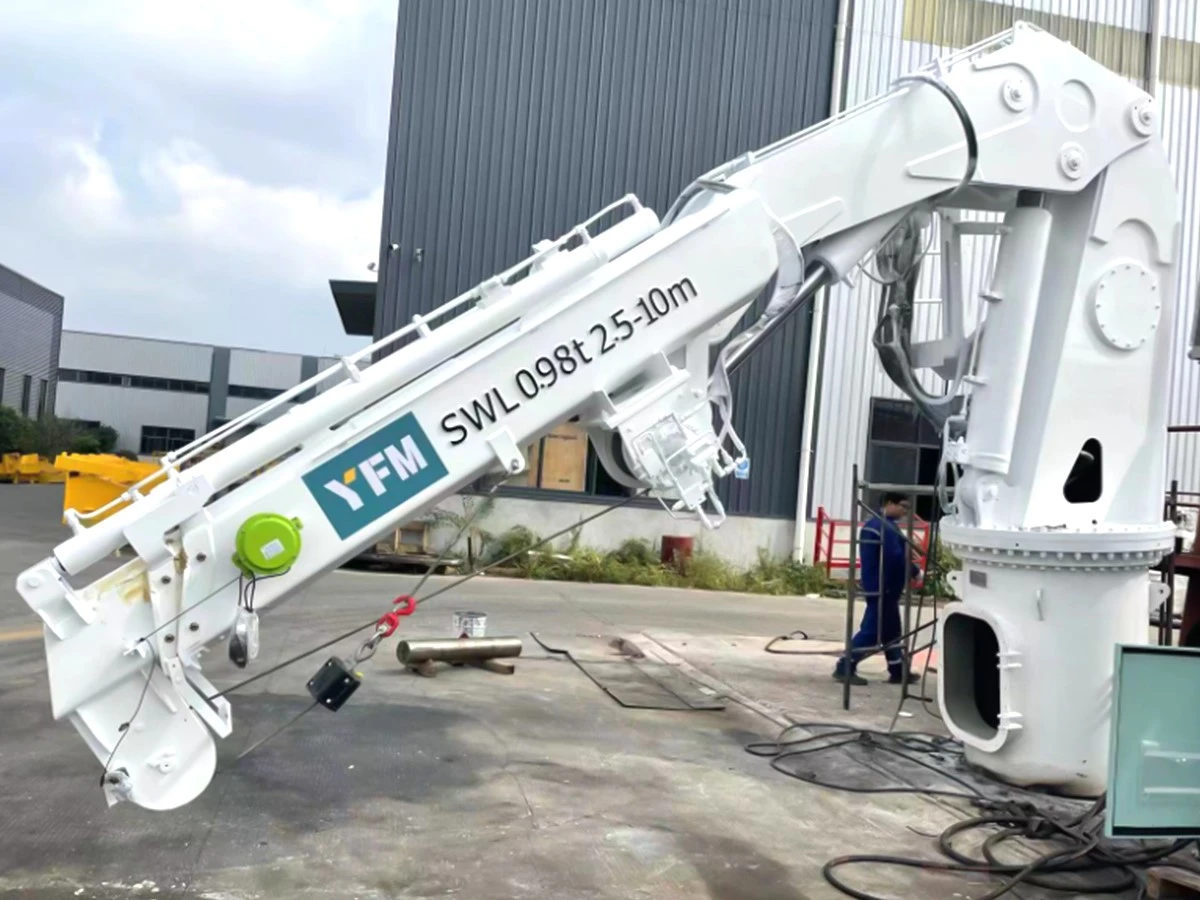 YFM---Foldable Boom Marine Deck Crane YFM---Foldable Boom Marine Deck Crane